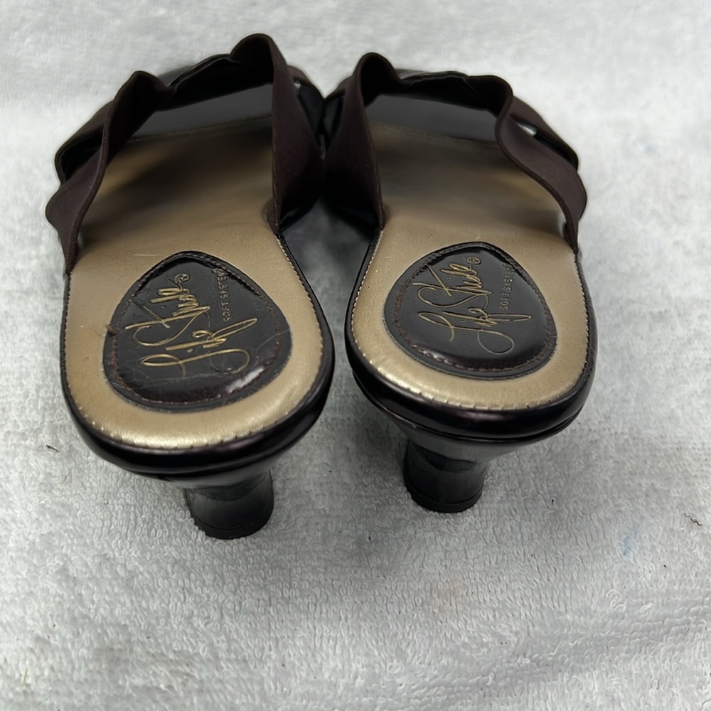 Life Stride, brown sandals - Picture 3 of 5